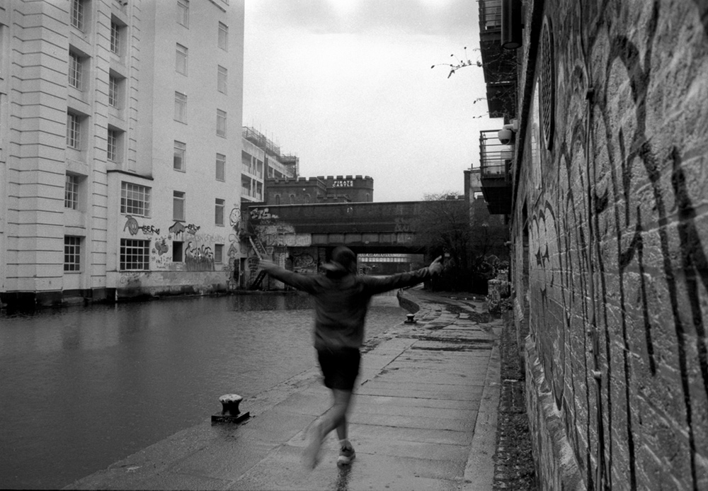 grafitti-london-om1-hp5-7-camden