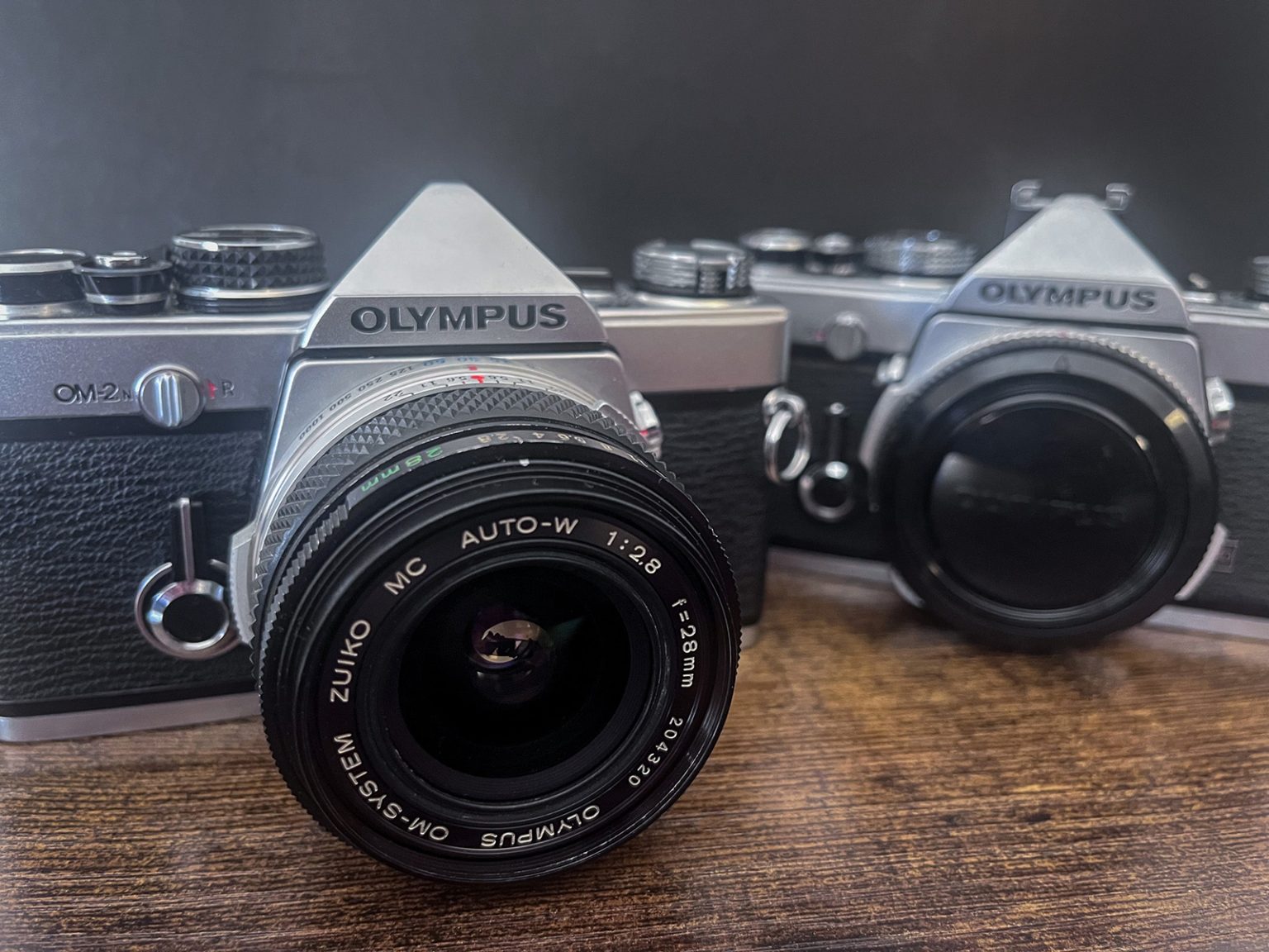 om-1 vs om-2 feature